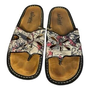 Alegria Leather floral slide thing sandals. Size 37/ 7/7.5